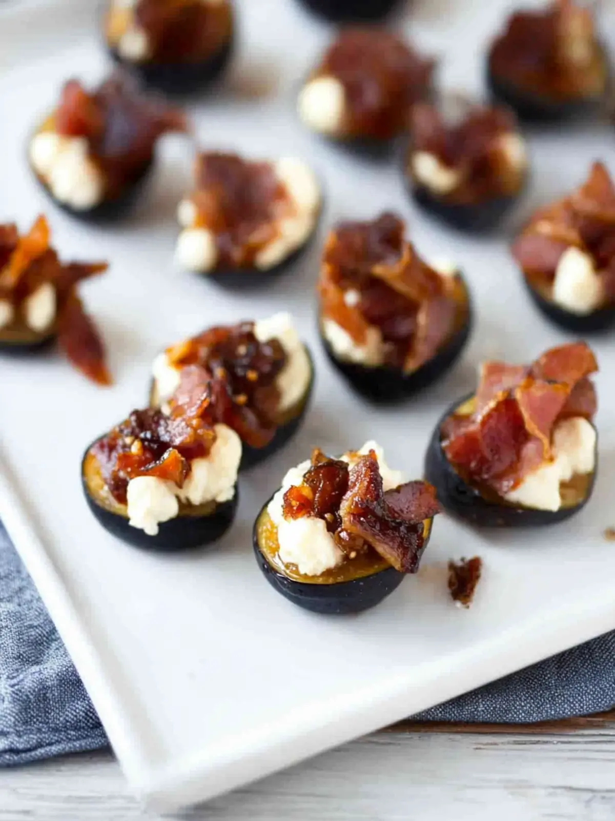 Goat Cheese Stuffed Figs with Pancetta: A Sweet Savory Delight 2 Goat cheese stuffed figs with pancetta